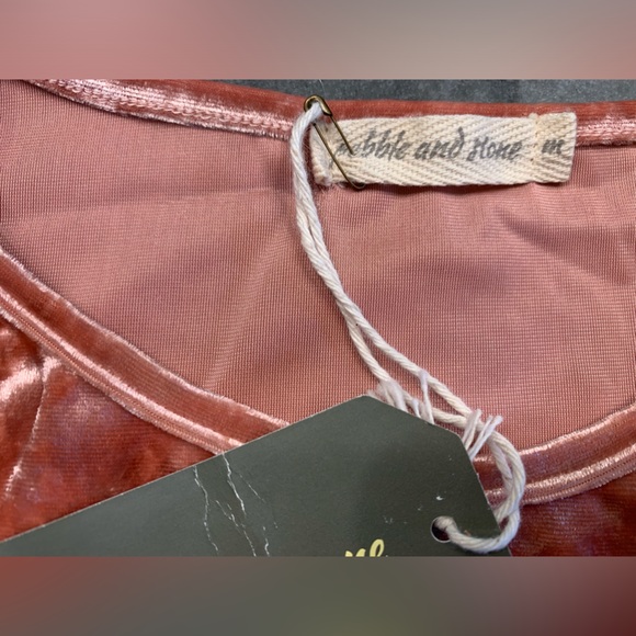 PEBBLE AND STONE Crushed Velvet Ruffle - Picture 6 of 8